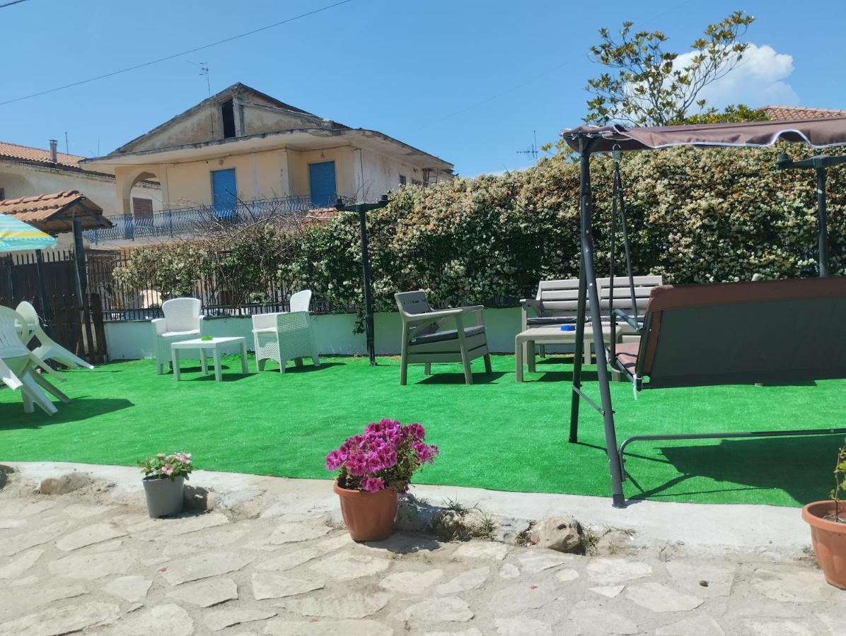 Oasi Hause Villa Castel Volturno Luaran gambar